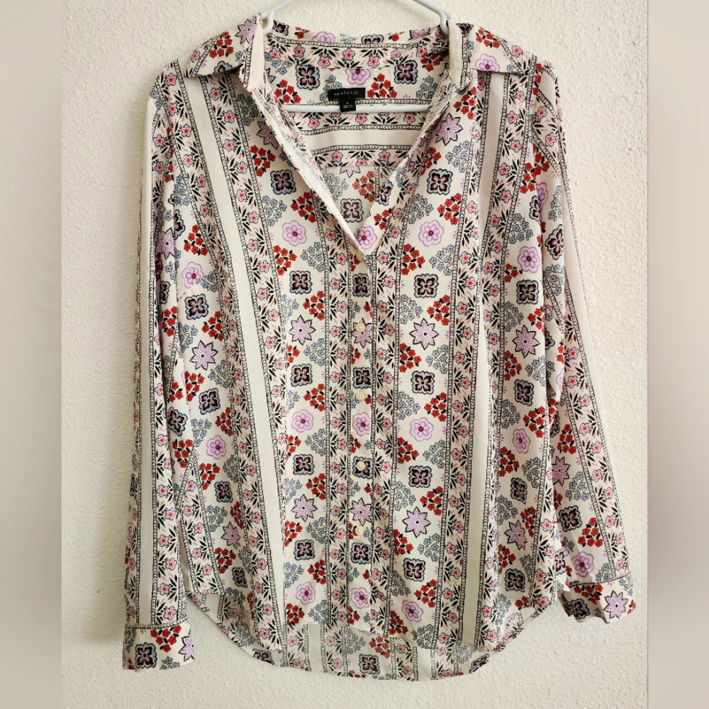 Ann Taylor Essential Shirt (Sz Medium)